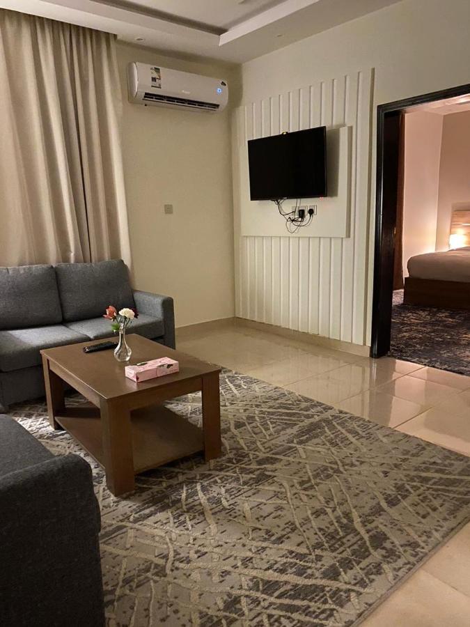 Lova Suites Yanbu Esterno foto